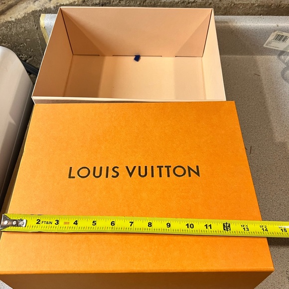 Louis Vuitton Boxes , bags , dust bags , wraps - Picture 14 of 14